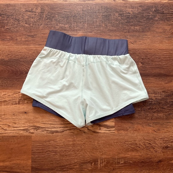 Fabletics | Shorts - Picture 2 of 3